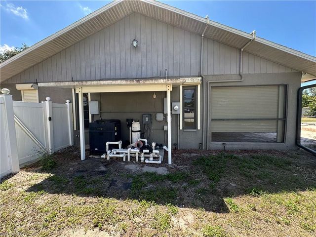 20600 Charing Cross CIR, Estero, FL 33928