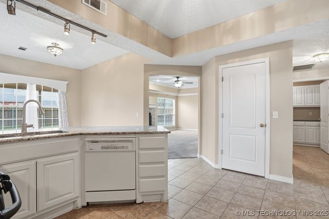 8514 E 93rd Street, Tulsa, OK 74133