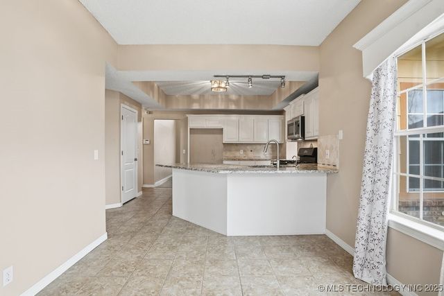 8514 E 93rd Street, Tulsa, OK 74133