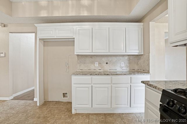 8514 E 93rd Street, Tulsa, OK 74133