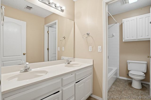 8514 E 93rd Street, Tulsa, OK 74133