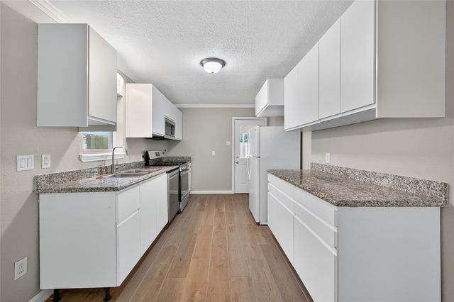 4208 Europa Street, Houston, TX 77022