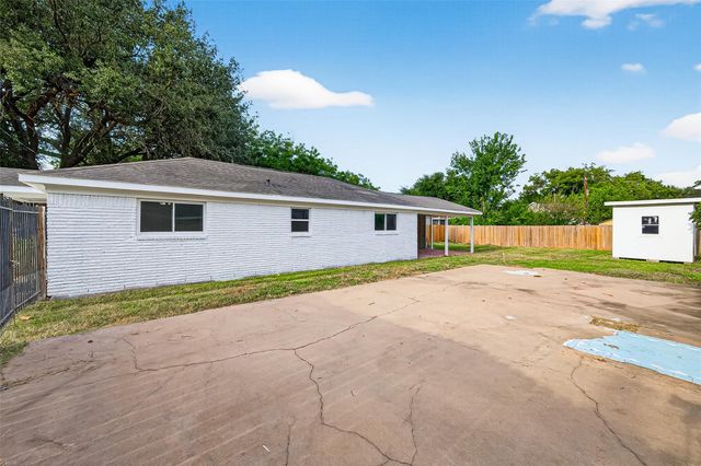 4208 Europa Street, Houston, TX 77022