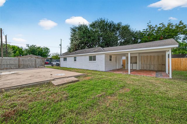 4208 Europa Street, Houston, TX 77022