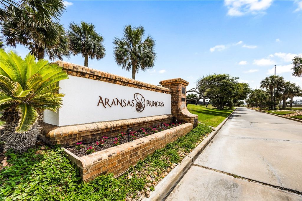 720 Access Road 1-A 513, Port Aransas, TX 78373 — photo 2