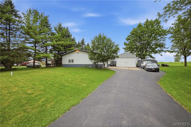 5596 Genesee Street, Lancaster, NY 14086
