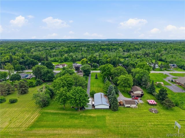 5596 Genesee Street, Lancaster, NY 14086