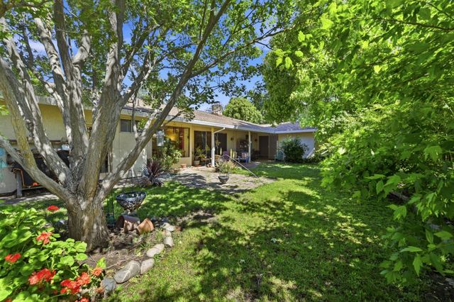 5030 Keane Dr, Carmichael, CA 95608