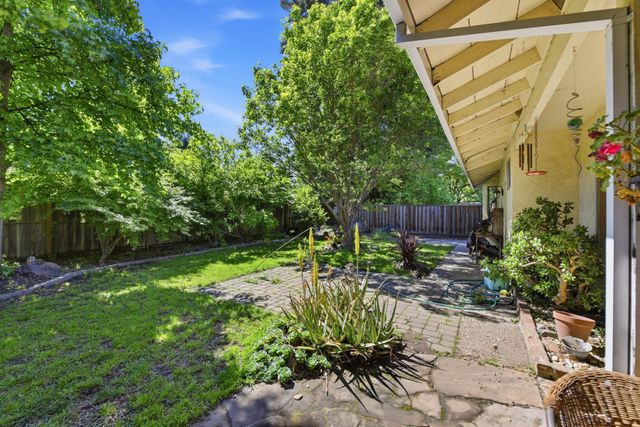 5030 Keane Dr, Carmichael, CA 95608