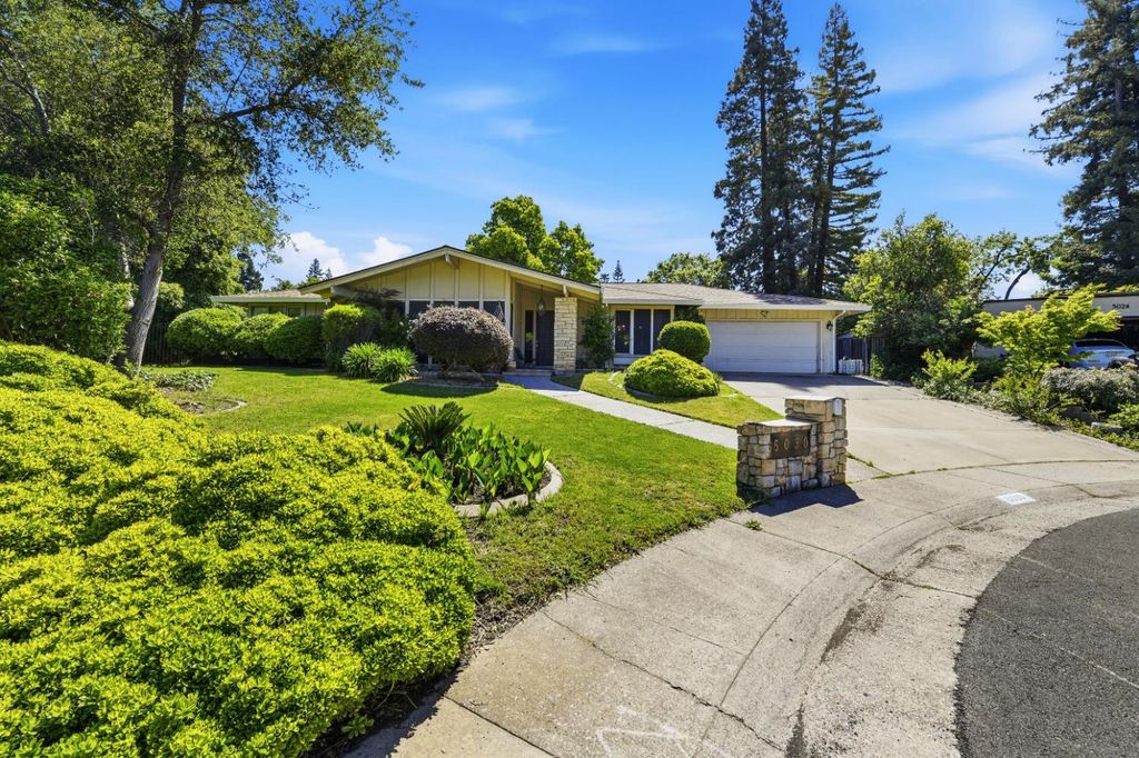 5030 Keane Dr, Carmichael, CA 95608