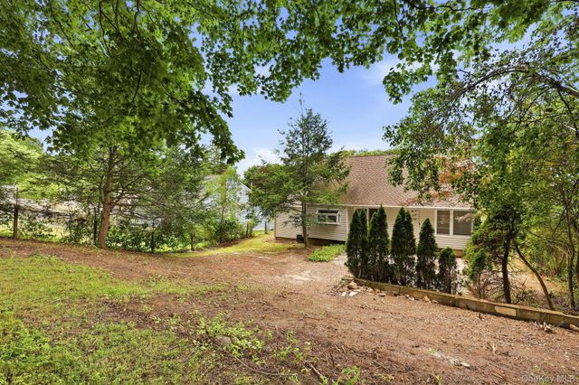 24 Valley View Terrace, Mount Kisco, NY 10549