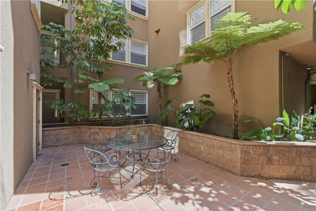 917 S New Hampshire, Los Angeles, CA 90006