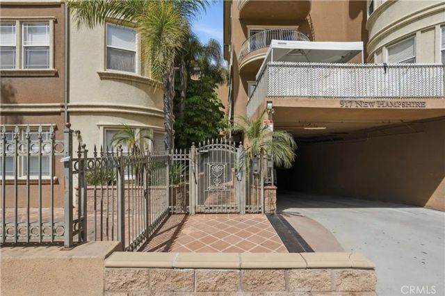 917 S New Hampshire, Los Angeles, CA 90006