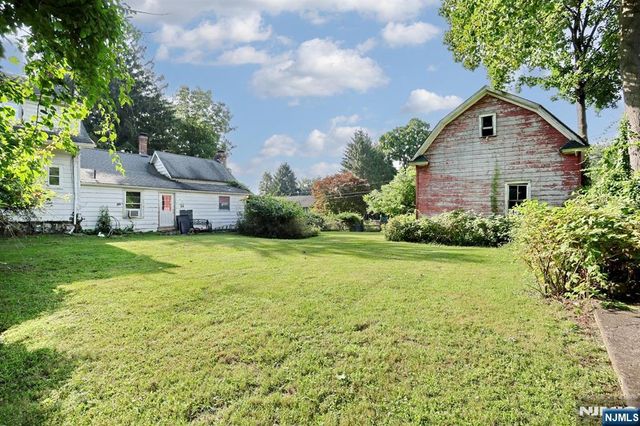 24 N Middletown Road, Montvale, NJ 07645