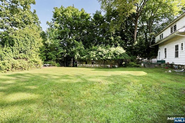 24 N Middletown Road, Montvale, NJ 07645