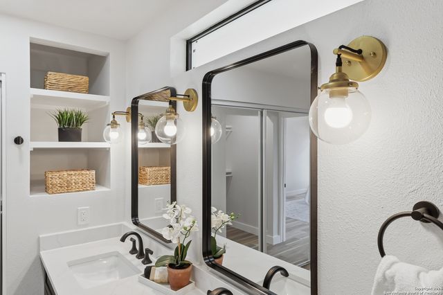 15726 Timberway, San Antonio, TX 78247