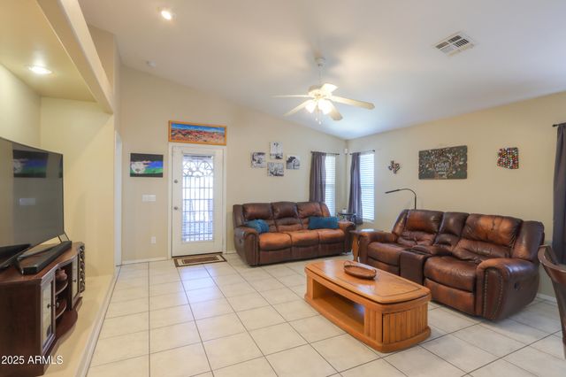 9438 W TROY Drive, Arizona City, AZ 85123