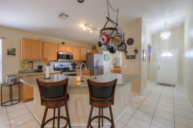 9438 W TROY Drive, Arizona City, AZ 85123