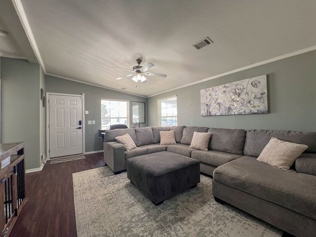 700 N Orange, Alpine, TX 79830