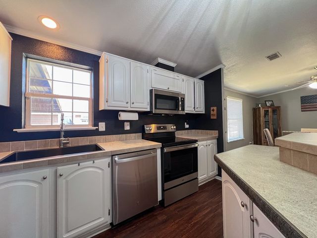 700 N Orange, Alpine, TX 79830