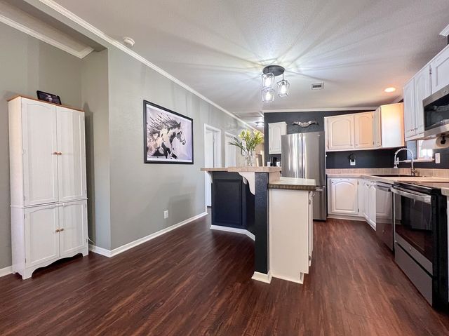 700 N Orange, Alpine, TX 79830