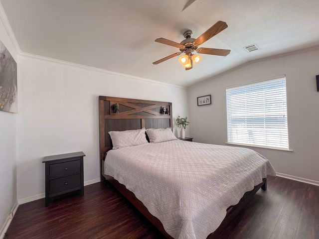 700 N Orange, Alpine, TX 79830