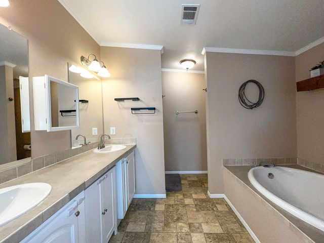 700 N Orange, Alpine, TX 79830