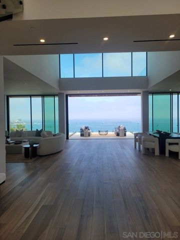 8421 Whale Watch Way, La Jolla, CA 92037