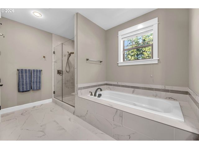 4014 Nw 76TH Ave, Camas, WA 98607