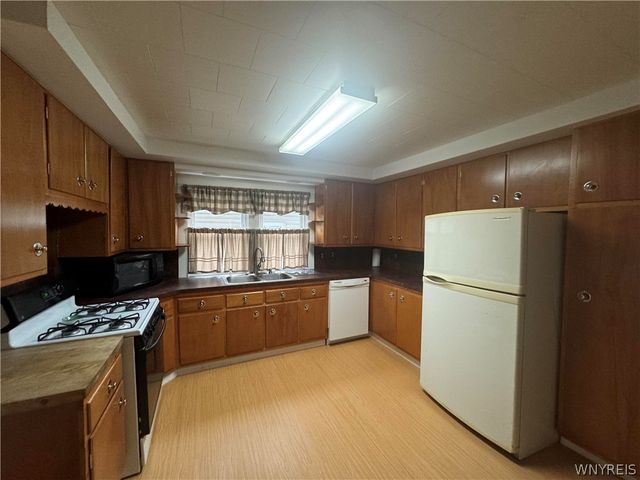 524 University Lower Avenue, Tonawanda, NY 14223