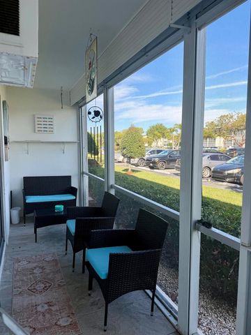 132 Preston Way 132, Boca Raton, FL 33434