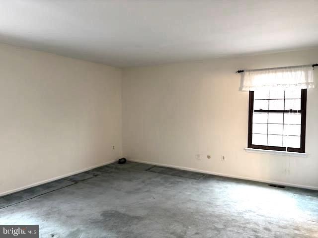 3 QUAY CIR, Sewell, NJ 08080