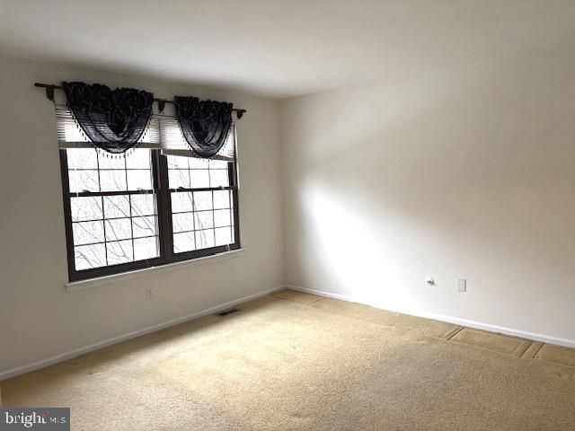 3 QUAY CIR, Sewell, NJ 08080