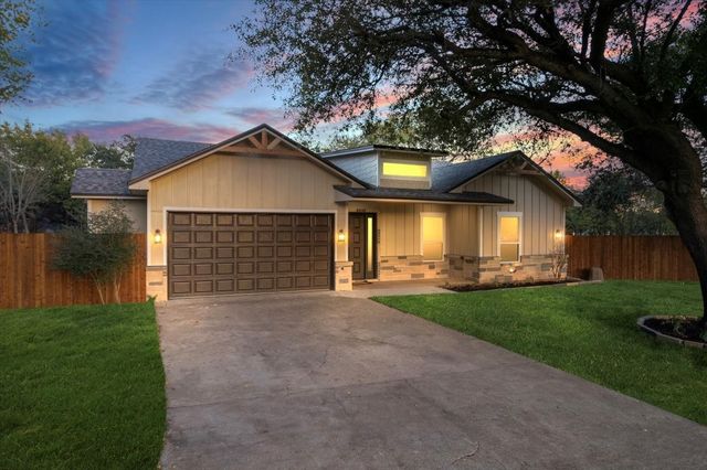 3801 Berry Hill Court, Double Oak, TX 75028