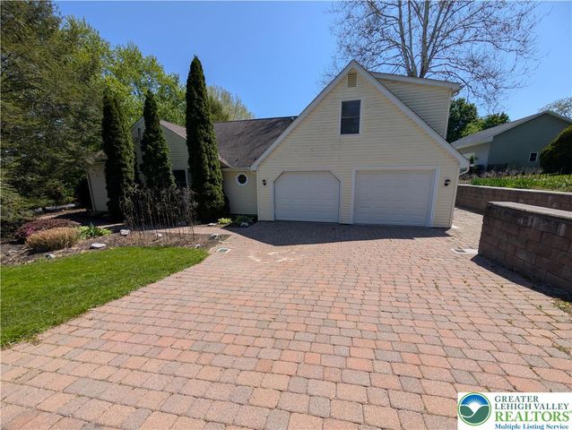 133 North Fairview Street, Nazareth Boro, PA 18064