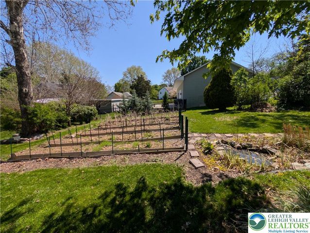 133 North Fairview Street, Nazareth Boro, PA 18064