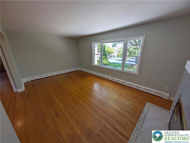 133 North Fairview Street, Nazareth Boro, PA 18064