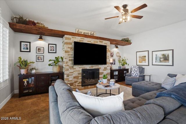 1122 E LODGEPOLE Drive, Gilbert, AZ 85298