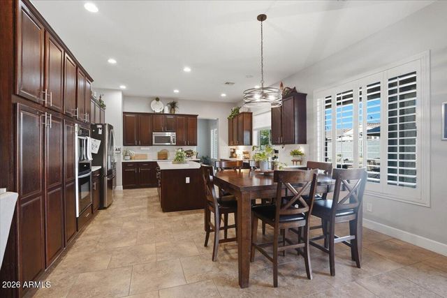 1122 E LODGEPOLE Drive, Gilbert, AZ 85298