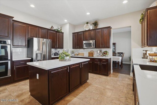 1122 E LODGEPOLE Drive, Gilbert, AZ 85298