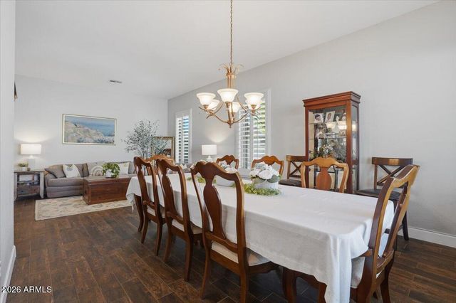 1122 E LODGEPOLE Drive, Gilbert, AZ 85298