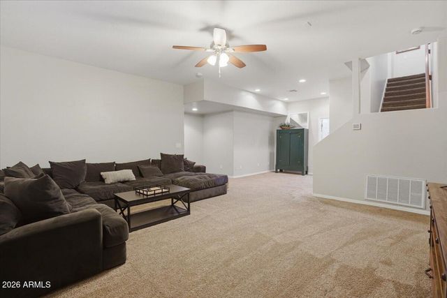 1122 E LODGEPOLE Drive, Gilbert, AZ 85298