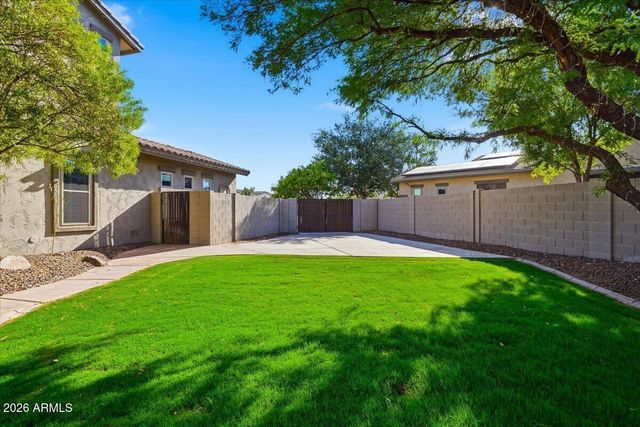 1122 E LODGEPOLE Drive, Gilbert, AZ 85298