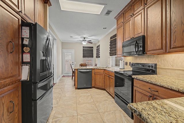 2403 Pinehurst Court, Highland Village, TX 75077