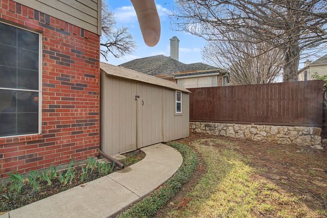 2403 Pinehurst Court, Highland Village, TX 75077