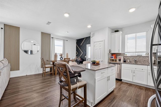 7031 Hobby Wind Ridge Drive, Houston, TX 77075