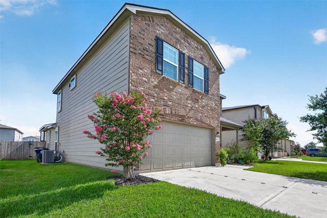7031 Hobby Wind Ridge Drive, Houston, TX 77075