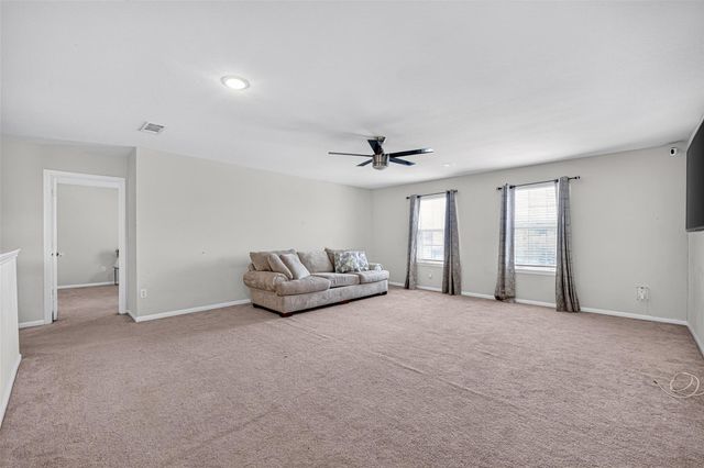 7031 Hobby Wind Ridge Drive, Houston, TX 77075