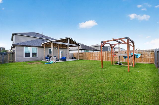7031 Hobby Wind Ridge Drive, Houston, TX 77075