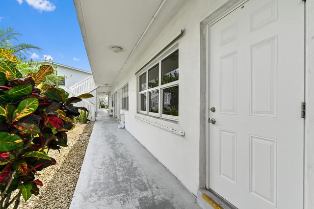 149 Coventry G, West Palm Beach, FL 33417